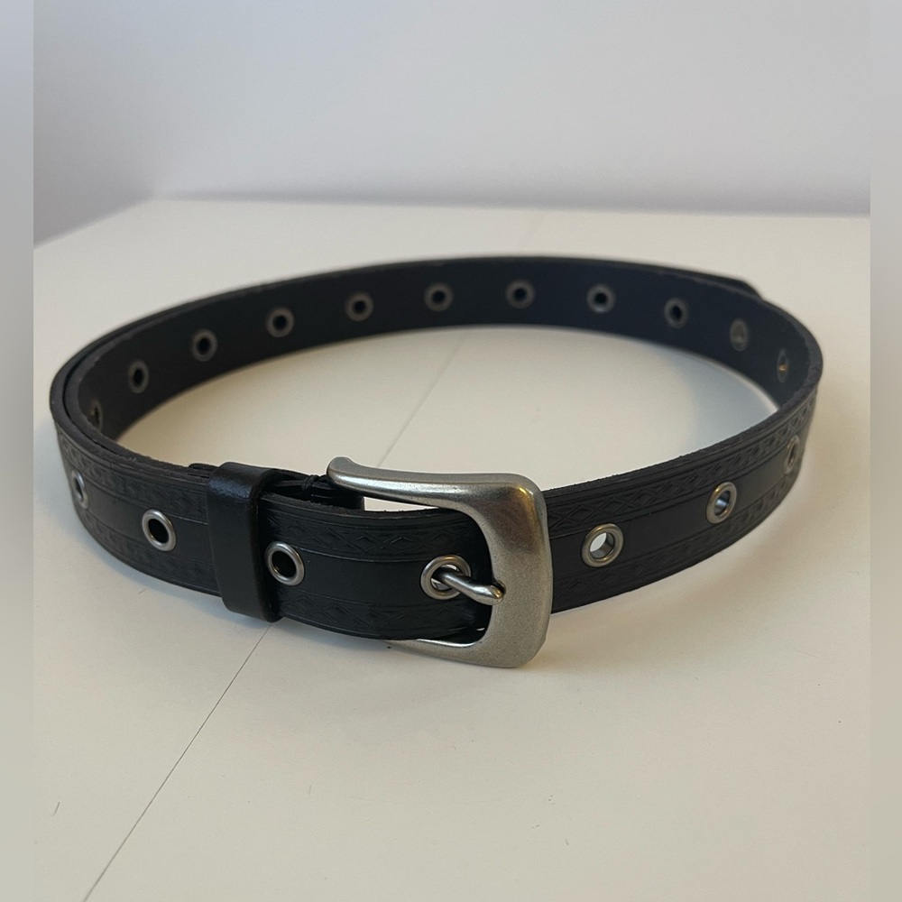 Frye Leather Grommet Belt Black Silver Buckle XL